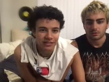 cam man porn tworoommates image #4265842