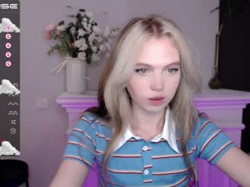 cam girl porn small_blondee image #2608419