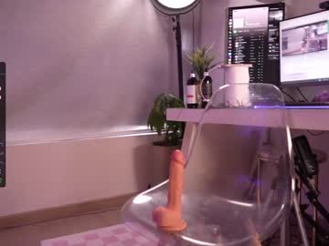 cam girl porn lau__1 image #6392110