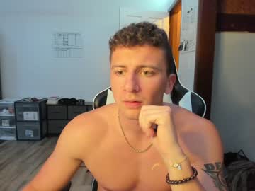 cam couple porn cowsgomoo101 image #3221571