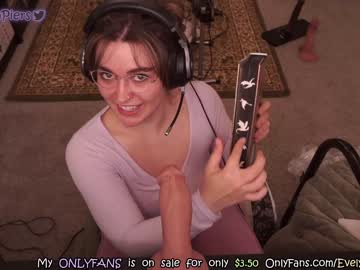 cam girl porn evelynpiers image #4836492