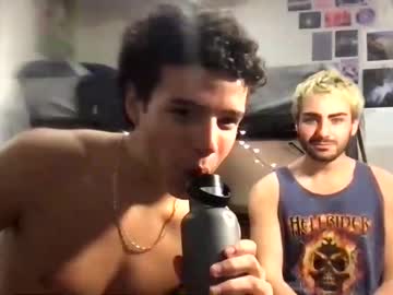 cam man porn tworoommates image #4158349