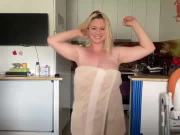 cam girl porn kiradivine image #4669564
