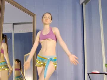 cam girl porn kriskras__ image #4649566