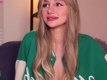 cam girl porn babeholly image #4750235