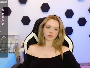 cam girl porn small_blondee image #4611313