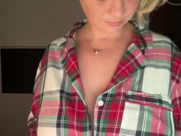 cam girl porn kiradivine image #2738129