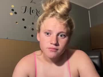 Cam for kayleighashford