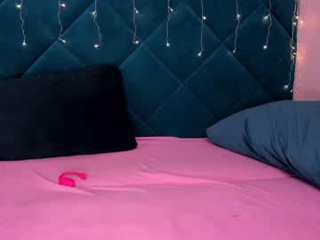 cam girl porn queenieandliam image #3391686
