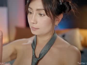 cam girl porn alejastorm image #5334350