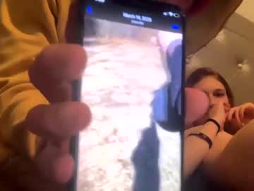 cam couple porn dezzigang image #1032912