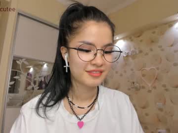 cam girl porn akino_17 image #1221533