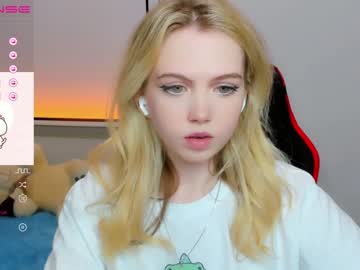 cam girl porn small_blondee image #3741406