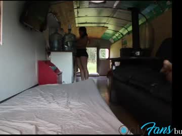 cam couple porn busbuddies image #2444042
