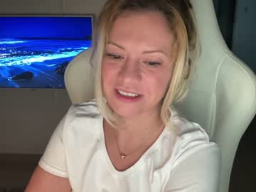 cam girl porn kiradivine image #2423423