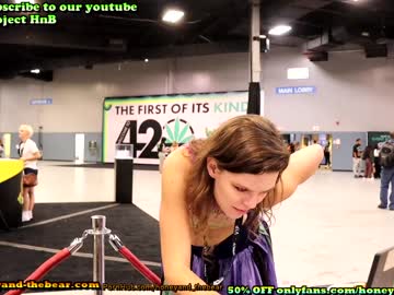 cam couple porn honeyand_thebear image #2690582