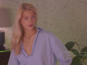 cam girl porn _2strangers image #2446501