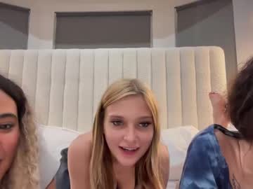 cam girl porn kellyvela image #7019182