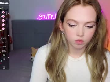 cam girl porn small_blondee image #4626127