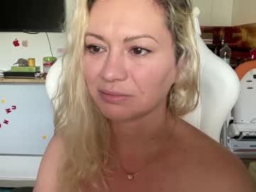 cam girl porn kiradivine image #4762142