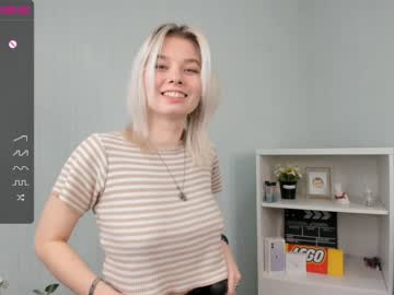 cam girl porn _naked_heart_ image #5662360