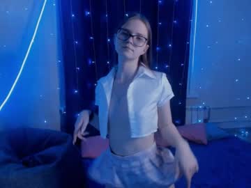 cam girl porn neontinyqueen image #4349712