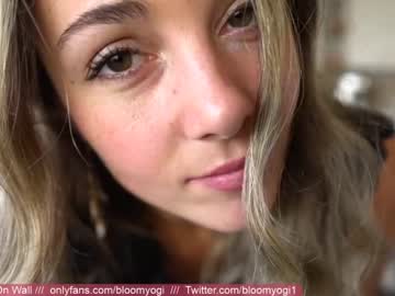 cam girl porn bloomyogi image #1280848