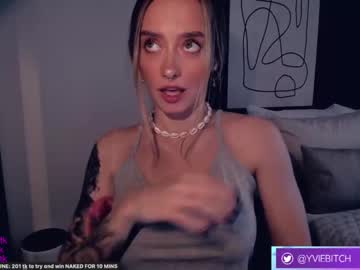 cam girl porn _yvie_ image #5889080