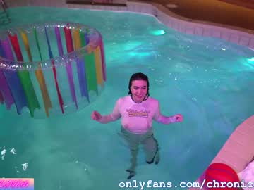 cam girl porn chroniclove image #1227061