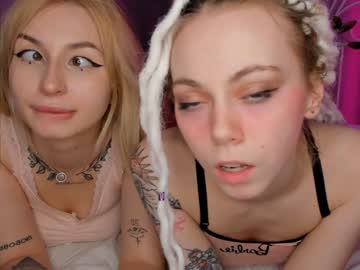 cam couple porn margolori image #1541387