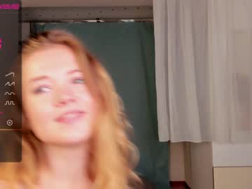cam girl porn emelianae image #5569745