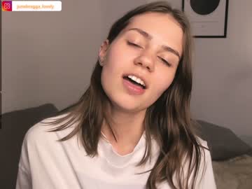 cam girl porn junebragga image #2177126