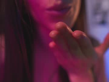 cam girl porn lucie_beltran image #5772089