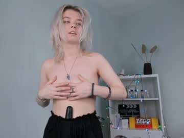 cam girl porn _naked_heart_ image #5677021