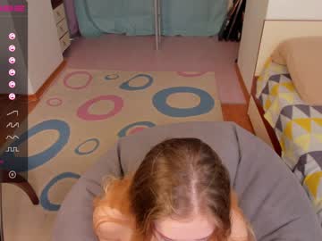cam girl porn emelianae image #5563215