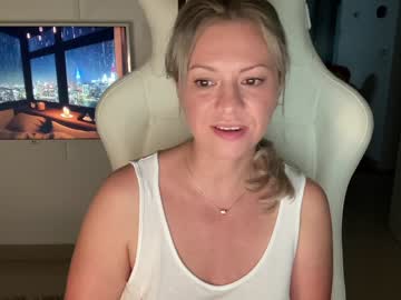 cam girl porn kiradivine image #2501548
