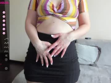 cam girl porn emilymilf__ image #4088173