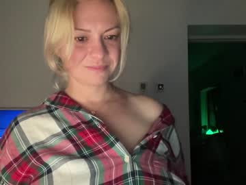 cam girl porn kiradivine image #2788059